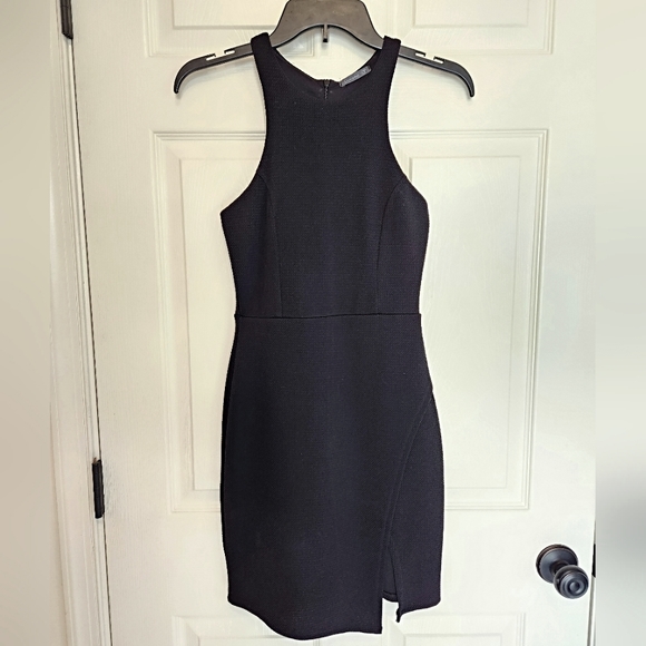 Soprano Dresses & Skirts - Soprano Black Bodycon Dress, Size XS